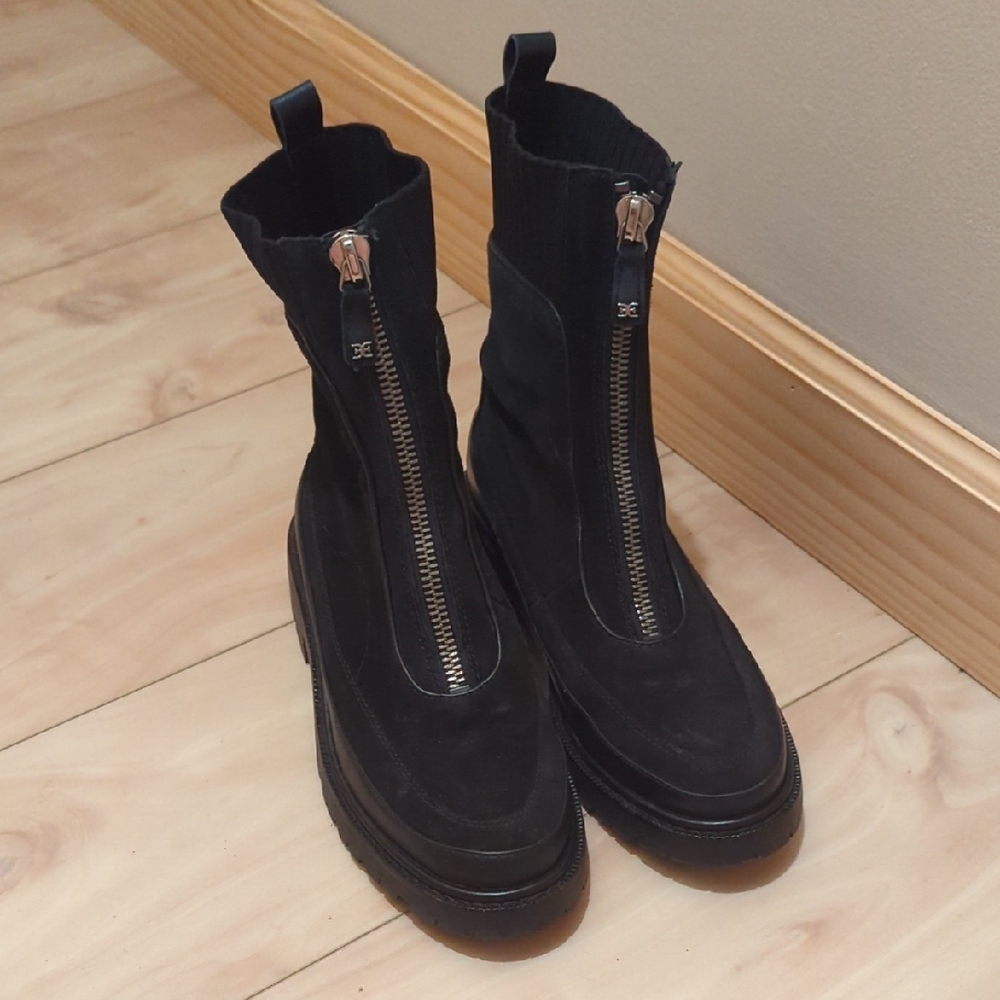 Sam Edelman Black Zippered Ankle Booties